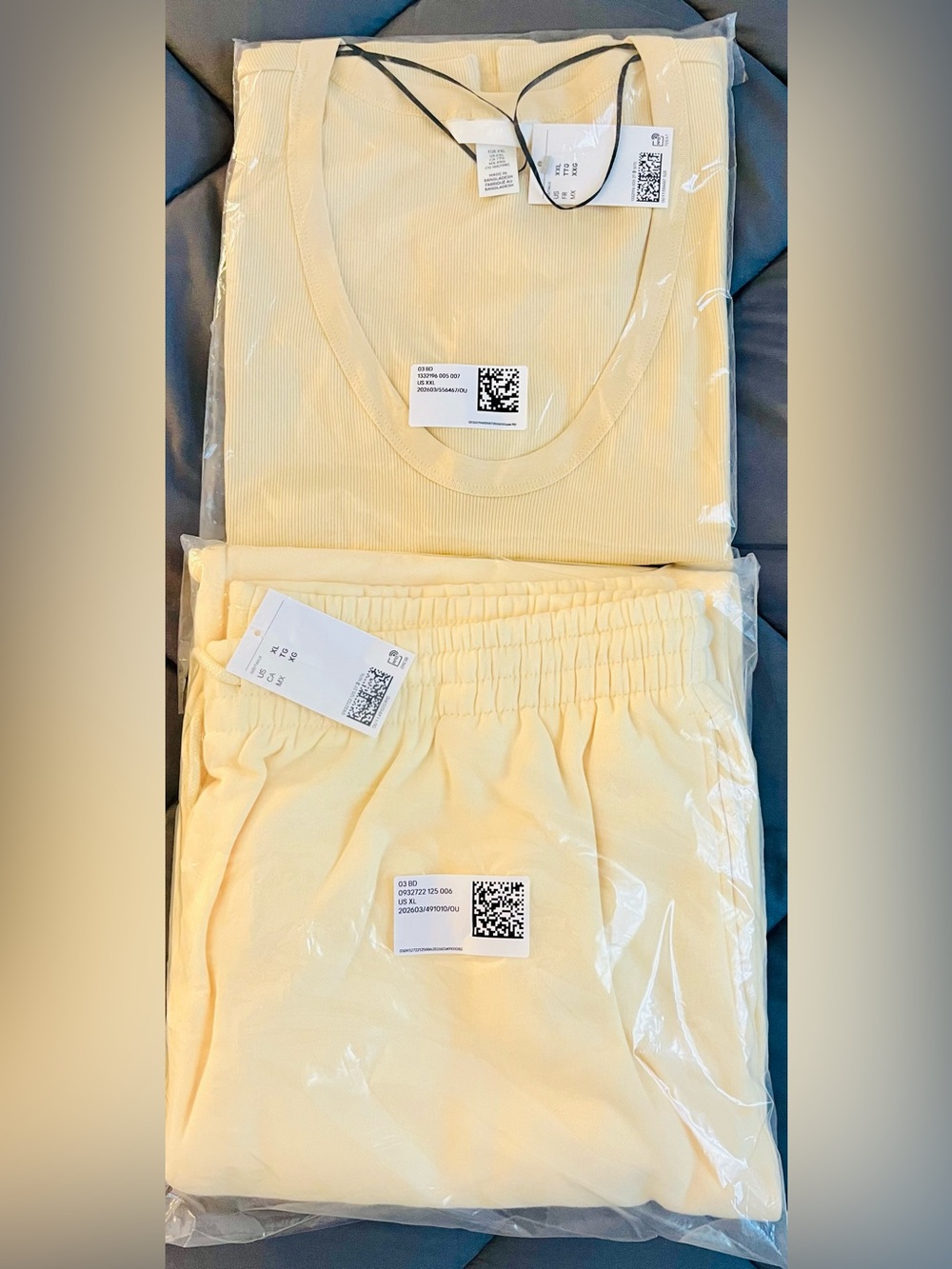 H&M Women’s NWT 2-piece Light Yellow Tee (Size XXL), and Joggers (Size: XL)